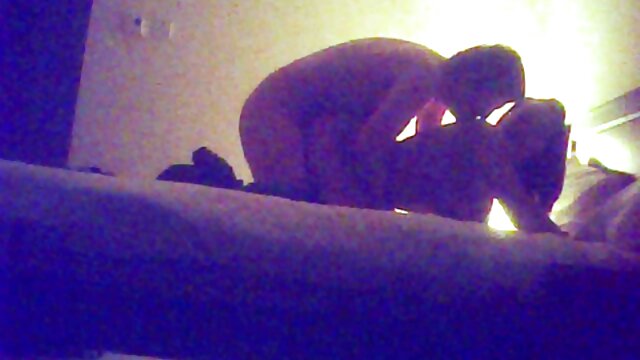 Najlepsze porno :  Dwie laski dzielą się twardym kutasem w kuchni w fajnym seksie sex filmy darmowe mamuski VR Seksowne filmy porno 