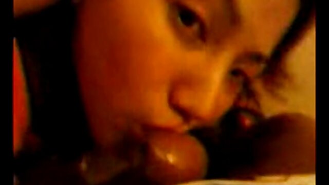 Najlepsze porno :  Brunetka MILF nie może pornusy z mamuskami przezwyciężyć pragnienia seksu z wytatuowanym facetem Seksowne filmy porno 