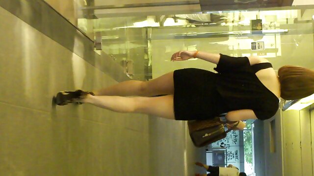 Najlepsze porno :  Śliczna azjatycka nastolatka pracuje w obie dziury, otrzymując kutasa sexmamuski filmy w środku Seksowne filmy porno 