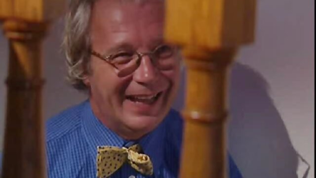 Najlepsze porno :  Brunetka mamuśki mama zostaje wyruchana przez BBC, podczas gdy darmowe filmy porno z mamuskami syn patrzy Seksowne filmy porno 