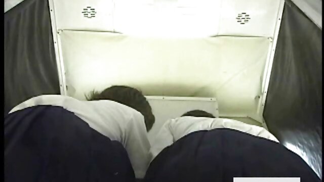 Najlepsze porno :  Pasierbica zostaje namiętnie mamuski darmo wydymana przez swoją nową macochę Seksowne filmy porno 