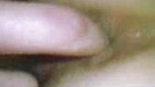 Najlepsze porno :  Młoda suka o chudym ciele bierze udział w ładnej akcji free sex mamuski analnej Seksowne filmy porno 