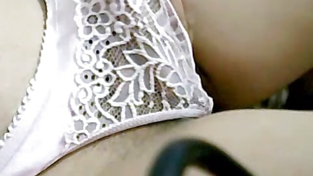 Najlepsze porno :  Ubarwiona biała darmo mamuski laska jest podwójnie penetrowana przez dwa czarne ćwieki Seksowne filmy porno 