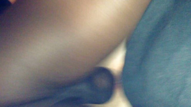 Najlepsze porno :  Mamuśka z sąsiedztwa bierze udział w swoim maratonie seksualnym mamuski darmowe w tym miesiącu Seksowne filmy porno 