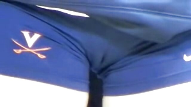 Najlepsze porno :  Duży mięsisty kutas ogiera jest podawany do mamuskiisex pożądliwej murzynki! Seksowne filmy porno 