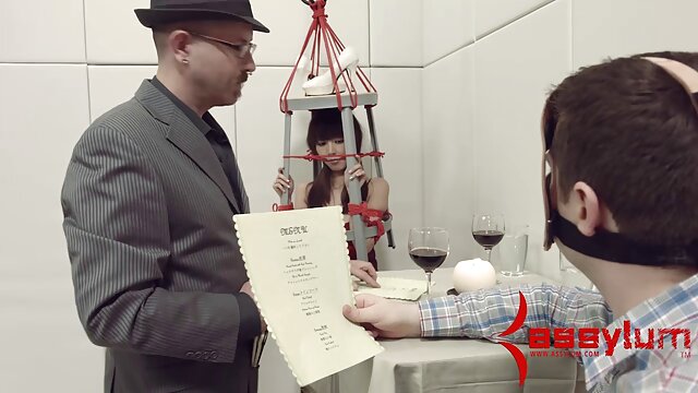 Najlepsze porno :  Mary sex mamuśki free C tak bardzo kocha kutasa Rocco Siffrediego, że psuje jej makijaż. Seksowne filmy porno 