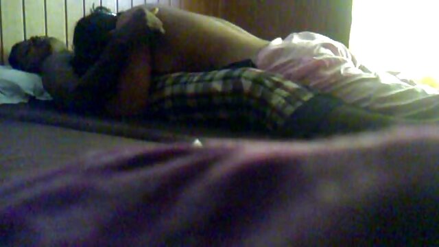 Najlepsze porno :  Krągła mamuski darmowe blond ukochana chce źle się zachowywać ze swoim przystojniakiem Seksowne filmy porno 