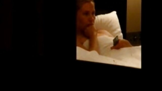 Najlepsze porno :  Mężczyzna poderwał dwie dziewczyny sex darmowe filmy mamuski dla seksualnej rozrywki przy sieci Seksowne filmy porno 