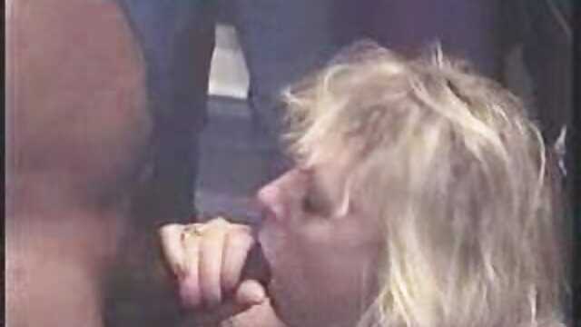 Najlepsze porno :  Brunetka sex filmy mamuski nastolatka zostaje przeanalizowana przez swojego chłopaka Seksowne filmy porno 