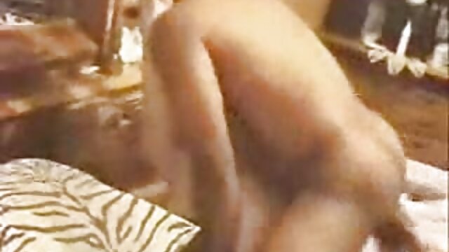 Najlepsze porno :  Podekscytowana kobieta patrzy, darmowe filmy porno z mamuskami jak zakręcony kochanek męża ujeżdża jego mięsistego penisa Seksowne filmy porno 