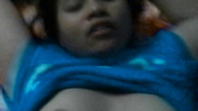 Najlepsze porno :  Dwie krągłe ukochane porno mają paskudną sesję lesbijek na kanapie sex mamuski za darmo Seksowne filmy porno 