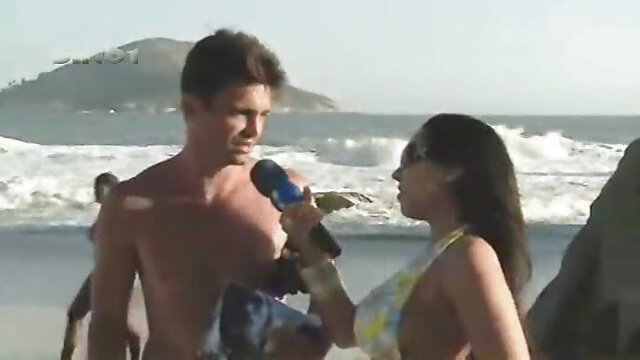 Najlepsze porno :  Rocco Siffredi cieszy się cipkami i tyłeczkami mamuski darmo tych trzech nierządnic Seksowne filmy porno 