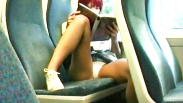 Najlepsze porno :  Opalona dziewczyna ze  świetnym tyłkiem ujeżdża męskość przed kamerą Seksowne filmy porno 