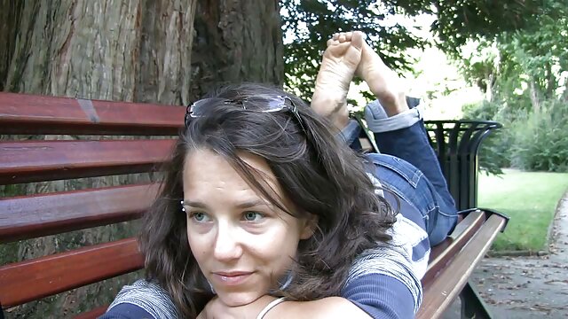 Najlepsze porno :  Kolego paznokcie piersiasta macocha na sex darmowe mamuśki zewnątrz, aż jej cipka tryska Seksowne filmy porno 