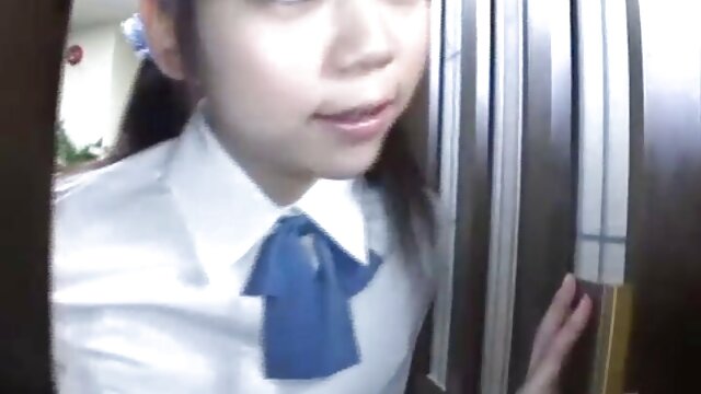 Najlepsze porno :  Fascynująca brunetka Bliss Dulce daje cipkę sex filmy mamuśki Nickowi Manningowi Seksowne filmy porno 