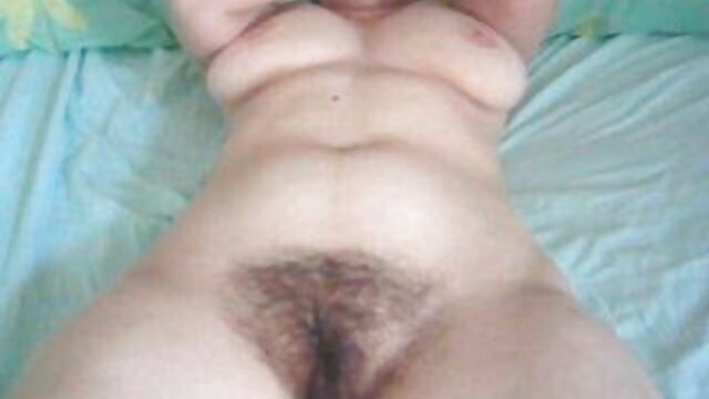 Najlepsze porno :  Piękna Latynoska szczęśliwie ssie pręt przyjaciela mamuski za darmo po lekcjach Seksowne filmy porno 